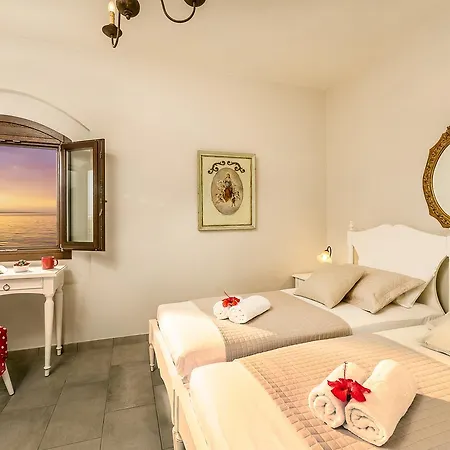 Oceanides Luxury
